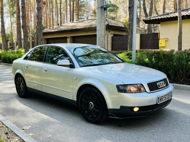 Серый Ауди А4, объемом двигателя 2 л и пробегом 350 тыс. км за 2496 $, фото 1 на Automoto.ua