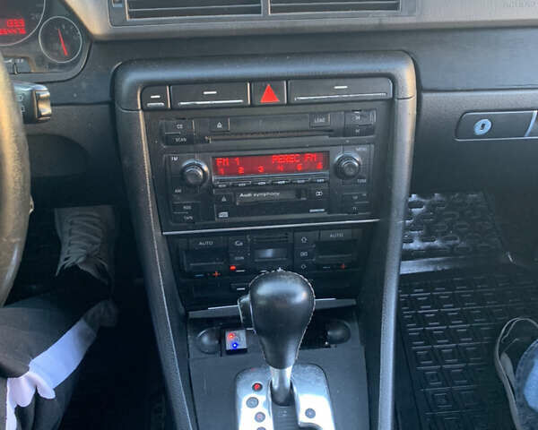 Ауді А4 2001 у Вінниці на Automoto.ua Сірий Ауді А4, об'ємом двигуна 1.98 л та пробігом 354 тис. км за 4000 $, фото 11 на Automoto.ua