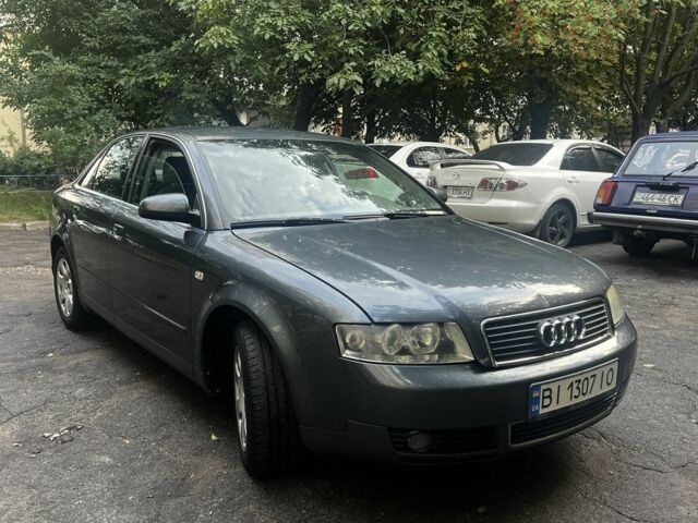 Сірий Ауді А4, об'ємом двигуна 2 л та пробігом 200 тис. км за 4000 $, фото 1 на Automoto.ua