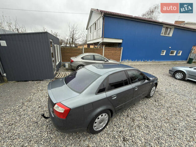 Серый Ауди А4, объемом двигателя 2 л и пробегом 250 тыс. км за 3600 $, фото 8 на Automoto.ua
