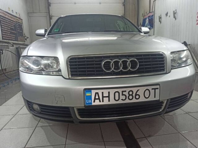 Сірий Ауді А4, об'ємом двигуна 2 л та пробігом 195 тис. км за 5000 $, фото 1 на Automoto.ua