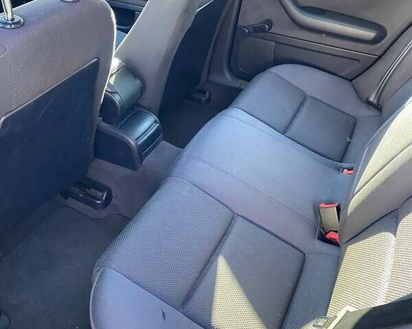 Серый Ауди А4, объемом двигателя 1.98 л и пробегом 270 тыс. км за 4599 $, фото 4 на Automoto.ua