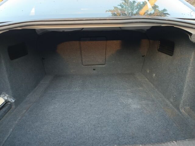 Серый Ауди А4, объемом двигателя 1.9 л и пробегом 318 тыс. км за 2611 $, фото 1 на Automoto.ua