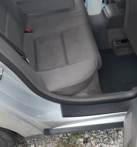 Сірий Ауді А4, об'ємом двигуна 2 л та пробігом 257 тис. км за 6000 $, фото 21 на Automoto.ua