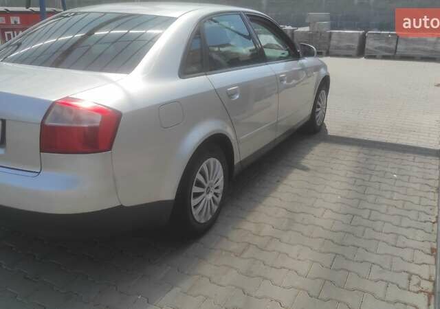 Сірий Ауді А4, об'ємом двигуна 1.6 л та пробігом 225 тис. км за 4900 $, фото 3 на Automoto.ua