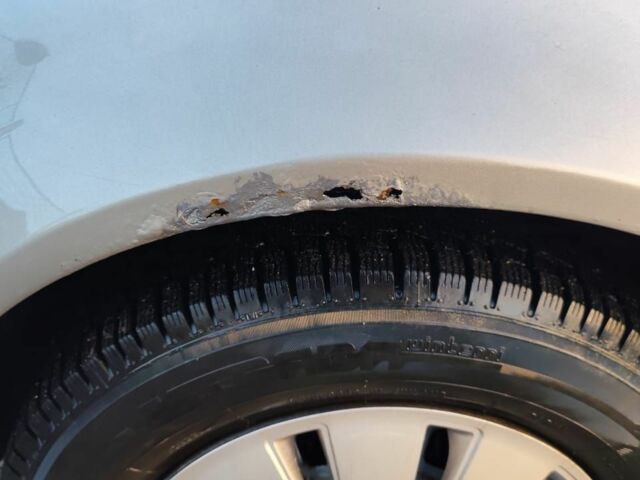 Серый Ауди А4, объемом двигателя 2 л и пробегом 274 тыс. км за 3500 $, фото 4 на Automoto.ua