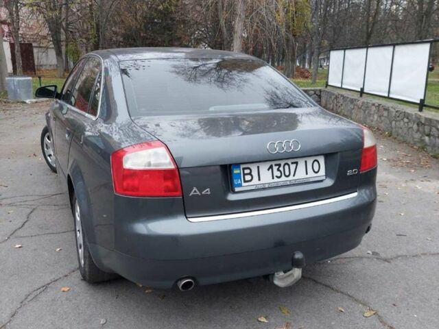 Серый Ауди А4, объемом двигателя 2 л и пробегом 290 тыс. км за 4200 $, фото 1 на Automoto.ua