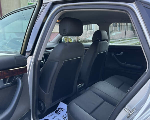 Сірий Ауді А4, об'ємом двигуна 2 л та пробігом 202 тис. км за 5850 $, фото 17 на Automoto.ua
