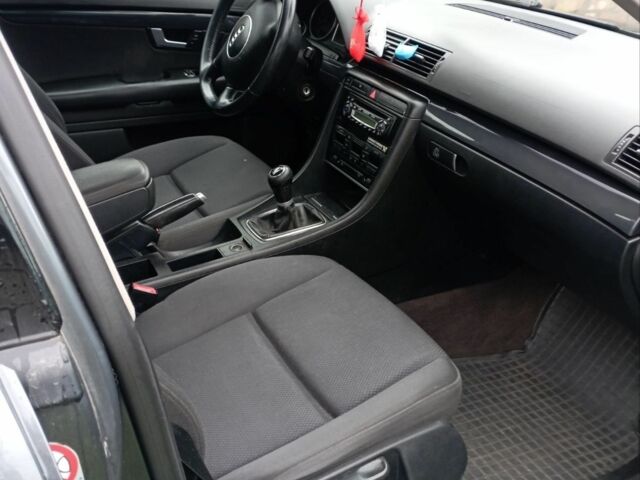 Серый Ауди А4, объемом двигателя 2 л и пробегом 250 тыс. км за 4500 $, фото 5 на Automoto.ua