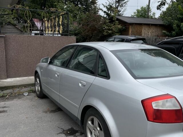 Серый Ауди А4, объемом двигателя 2 л и пробегом 327 тыс. км за 4000 $, фото 2 на Automoto.ua