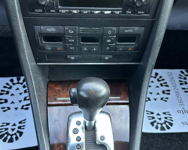 Сірий Ауді А4, об'ємом двигуна 2 л та пробігом 202 тис. км за 5850 $, фото 7 на Automoto.ua