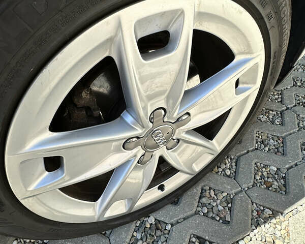 Сірий Ауді А4, об'ємом двигуна 1.98 л та пробігом 248 тис. км за 3200 $, фото 20 на Automoto.ua