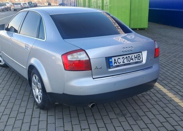 Сірий Ауді А4, об'ємом двигуна 2 л та пробігом 310 тис. км за 4300 $, фото 3 на Automoto.ua