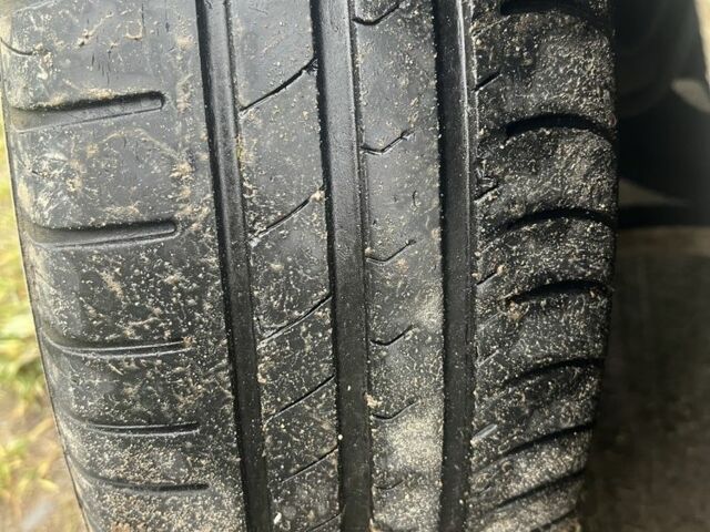 Сірий Ауді А4, об'ємом двигуна 1.8 л та пробігом 137 тис. км за 4100 $, фото 6 на Automoto.ua