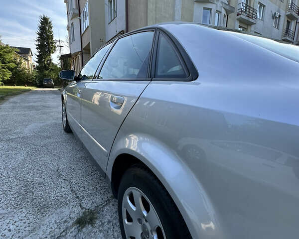 Сірий Ауді А4, об'ємом двигуна 2 л та пробігом 202 тис. км за 5850 $, фото 11 на Automoto.ua