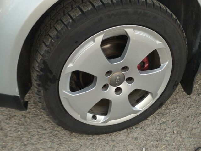 Серый Ауди А4, объемом двигателя 1.6 л и пробегом 296 тыс. км за 4700 $, фото 2 на Automoto.ua