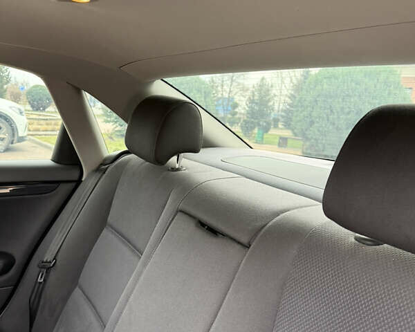 Сірий Ауді А4, об'ємом двигуна 1.98 л та пробігом 196 тис. км за 5300 $, фото 11 на Automoto.ua