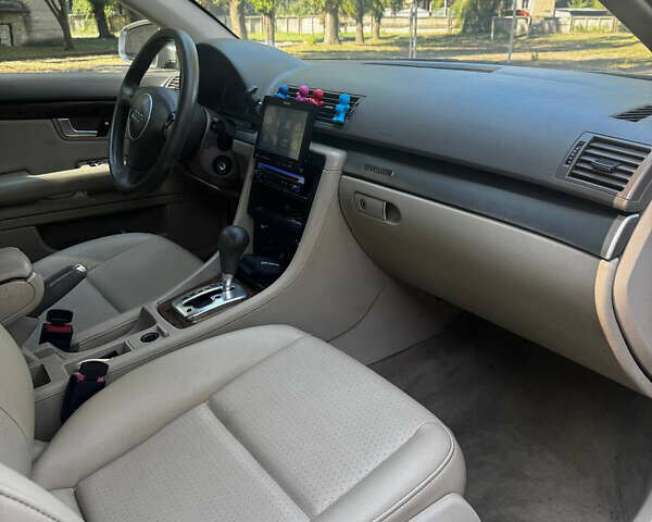 Серый Ауди А4, объемом двигателя 1.78 л и пробегом 212 тыс. км за 5000 $, фото 17 на Automoto.ua