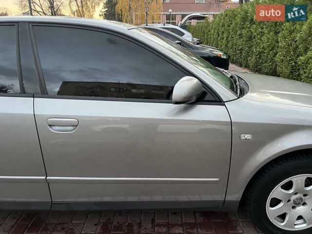 Сірий Ауді А4, об'ємом двигуна 1.98 л та пробігом 271 тис. км за 5700 $, фото 5 на Automoto.ua