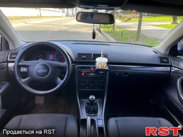 Серый Ауди А4, объемом двигателя 1.6 л и пробегом 243 тыс. км за 5850 $, фото 2 на Automoto.ua