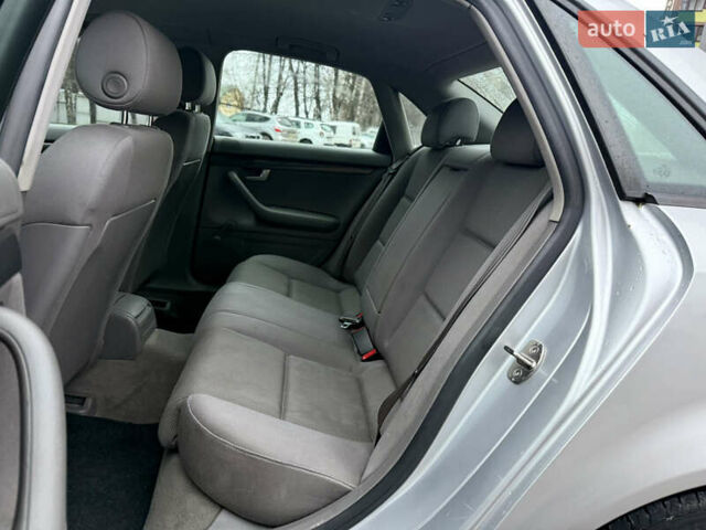 Сірий Ауді А4, об'ємом двигуна 1.6 л та пробігом 206 тис. км за 4450 $, фото 17 на Automoto.ua