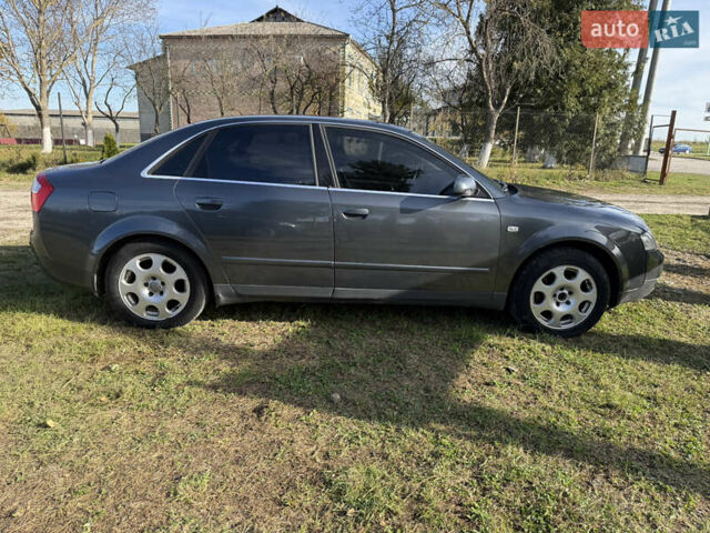 Сірий Ауді А4, об'ємом двигуна 1.78 л та пробігом 260 тис. км за 4600 $, фото 5 на Automoto.ua