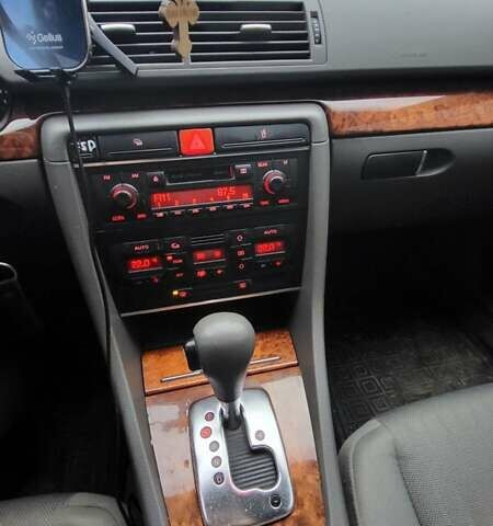 Серый Ауди А4, объемом двигателя 2 л и пробегом 248 тыс. км за 4900 $, фото 13 на Automoto.ua