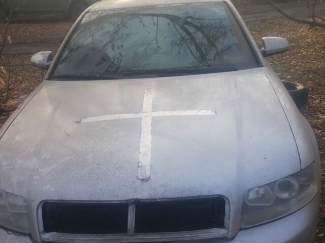 Сірий Ауді А4, об'ємом двигуна 1.8 л та пробігом 27 тис. км за 2200 $, фото 3 на Automoto.ua