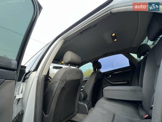 Сірий Ауді А4, об'ємом двигуна 1.6 л та пробігом 310 тис. км за 4450 $, фото 34 на Automoto.ua