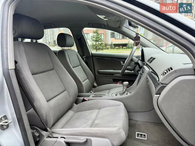 Сірий Ауді А4, об'ємом двигуна 1.6 л та пробігом 206 тис. км за 4450 $, фото 20 на Automoto.ua