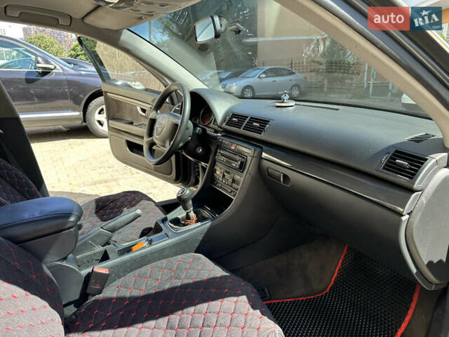 Сірий Ауді А4, об'ємом двигуна 2 л та пробігом 158 тис. км за 5400 $, фото 5 на Automoto.ua