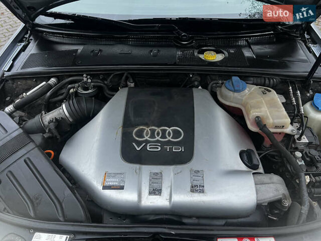 Сірий Ауді А4, об'ємом двигуна 2.5 л та пробігом 452 тис. км за 5900 $, фото 22 на Automoto.ua