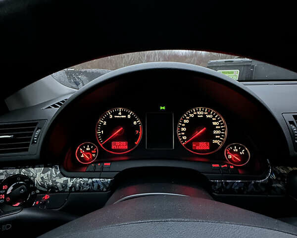 Сірий Ауді А4, об'ємом двигуна 1.6 л та пробігом 259 тис. км за 4600 $, фото 9 на Automoto.ua