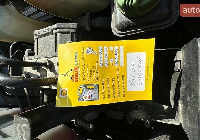 Ауді А4 2002 у Житомирі на Automoto.ua Сірий Ауді А4, об'ємом двигуна 1.6 л та пробігом 259 тис. км за 5600 $, фото 19 на Automoto.ua