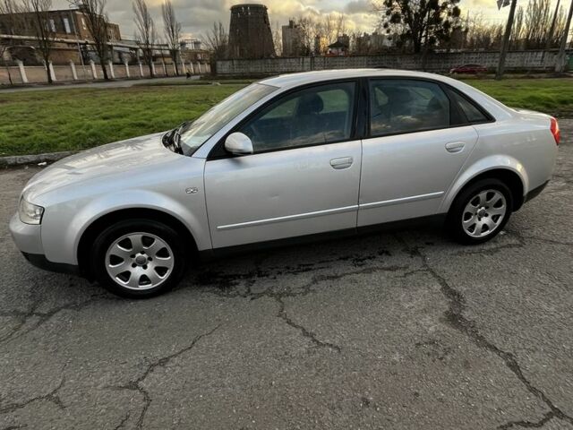 Серый Ауди А4, объемом двигателя 0 л и пробегом 250 тыс. км за 2600 $, фото 1 на Automoto.ua