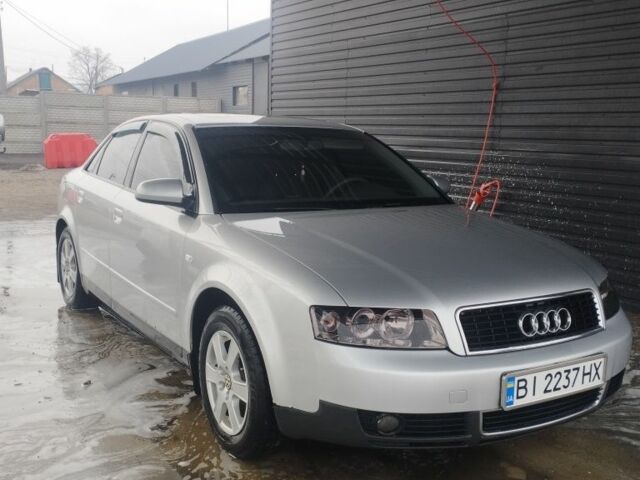 Сірий Ауді А4, об'ємом двигуна 2 л та пробігом 232 тис. км за 4500 $, фото 1 на Automoto.ua