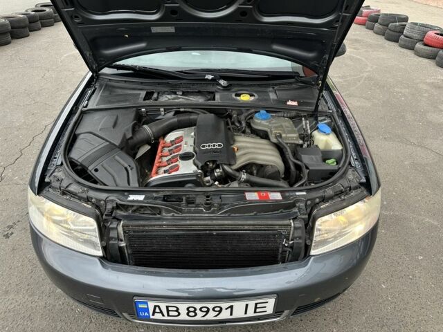 Серый Ауди А4, объемом двигателя 2 л и пробегом 240 тыс. км за 5000 $, фото 13 на Automoto.ua