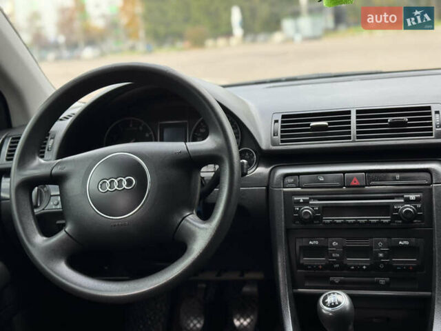 Серый Ауди А4, объемом двигателя 1.6 л и пробегом 250 тыс. км за 4650 $, фото 52 на Automoto.ua