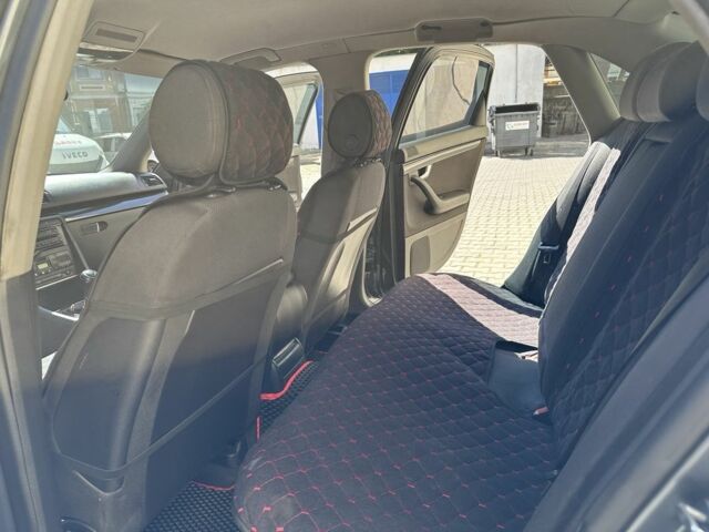 Сірий Ауді А4, об'ємом двигуна 2 л та пробігом 158 тис. км за 5400 $, фото 11 на Automoto.ua