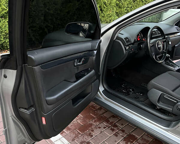 Сірий Ауді А4, об'ємом двигуна 1.98 л та пробігом 271 тис. км за 5700 $, фото 12 на Automoto.ua