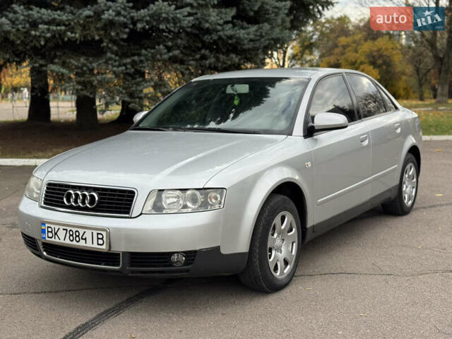 Серый Ауди А4, объемом двигателя 1.6 л и пробегом 250 тыс. км за 4650 $, фото 1 на Automoto.ua