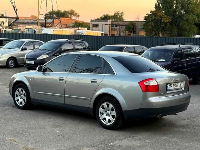 Серый Ауди А4, объемом двигателя 2 л и пробегом 220 тыс. км за 2950 $, фото 1 на Automoto.ua