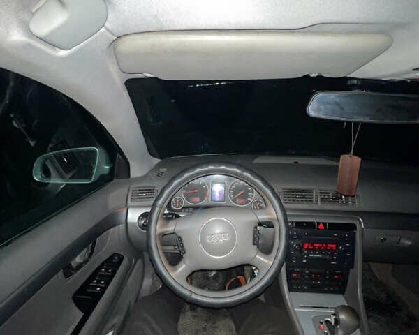 Сірий Ауді А4, об'ємом двигуна 1.8 л та пробігом 408 тис. км за 5000 $, фото 4 на Automoto.ua