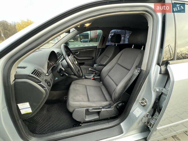 Сірий Ауді А4, об'ємом двигуна 1.6 л та пробігом 310 тис. км за 4450 $, фото 25 на Automoto.ua