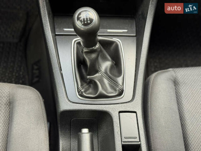 Серый Ауди А4, объемом двигателя 1.6 л и пробегом 250 тыс. км за 4650 $, фото 50 на Automoto.ua