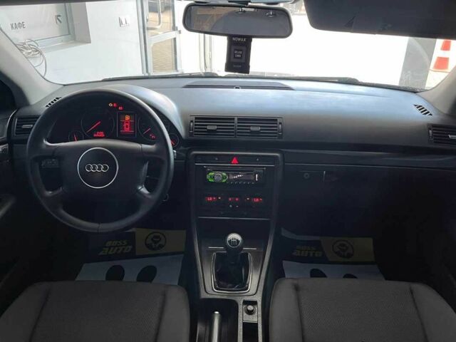 Сірий Ауді А4, об'ємом двигуна 1.6 л та пробігом 249 тис. км за 4500 $, фото 15 на Automoto.ua