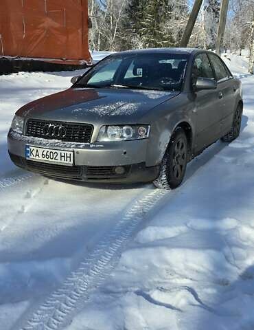 Серый Ауди А4, объемом двигателя 2 л и пробегом 360 тыс. км за 3400 $, фото 5 на Automoto.ua