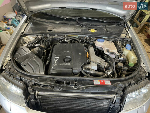 Сірий Ауді А4, об'ємом двигуна 1.8 л та пробігом 408 тис. км за 5000 $, фото 6 на Automoto.ua