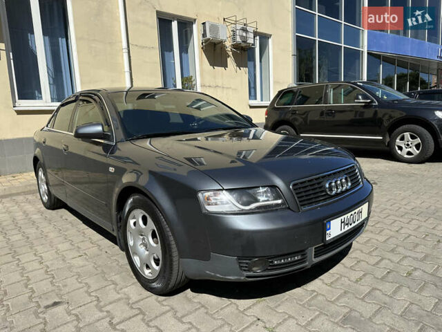 Сірий Ауді А4, об'ємом двигуна 2 л та пробігом 158 тис. км за 5400 $, фото 1 на Automoto.ua