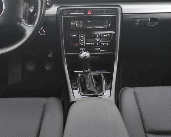 Серый Ауди А4, объемом двигателя 1.6 л и пробегом 212 тыс. км за 5800 $, фото 10 на Automoto.ua